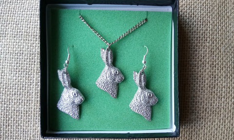 Hare Earring & Necklace Set